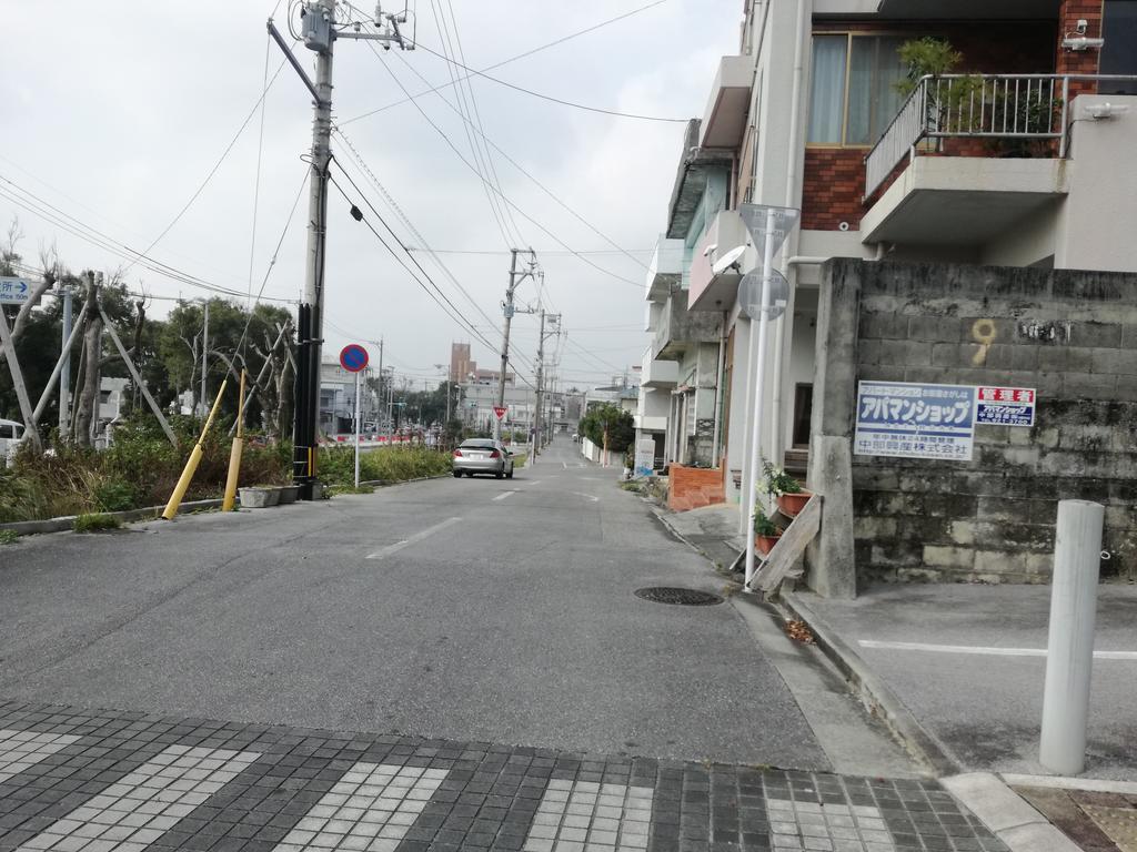 Koza Share House Hotel Okinawa Exterior photo